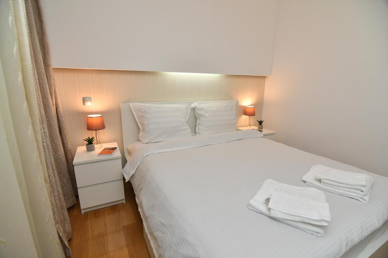 Parliament Square Elite Escapes Apartment Bucharest Exterior photo